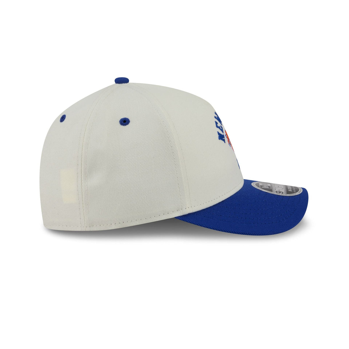New York Knicks Arched Graphic Chrome White 9FORTY M-Crown A-Frame Snapback Hat